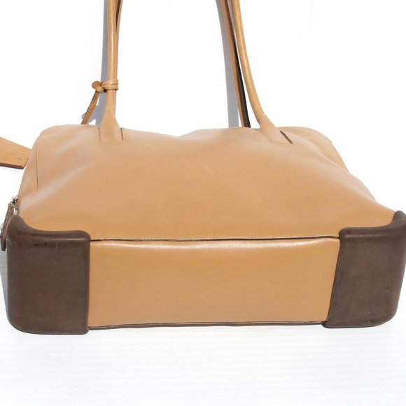 Authentic Prada Top Handle Bag -- The Epitome of Quiet Luxury - Picture 3 of 9
